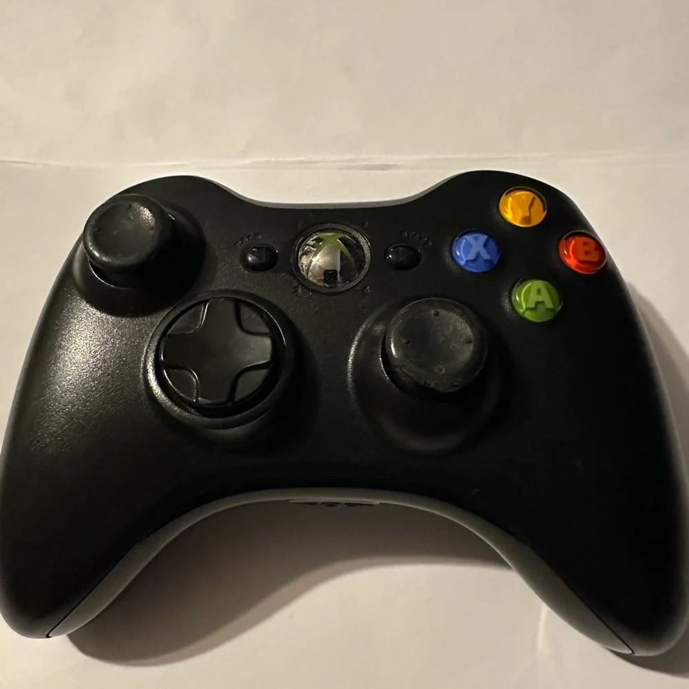 Xbox 360e Console, Cables and 1 Remote Tested and Working